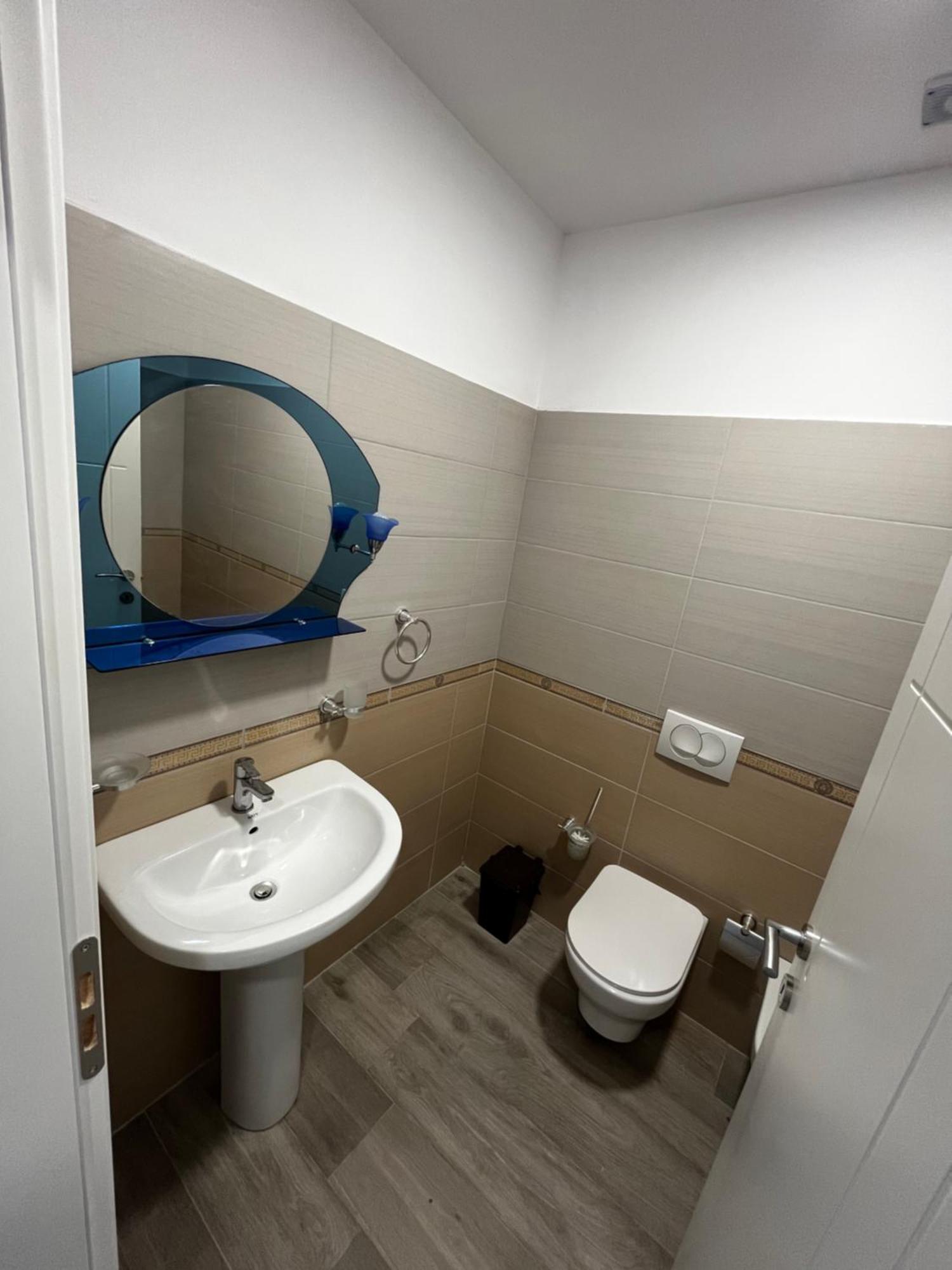 H&A Guest House Divjake Dış mekan fotoğraf