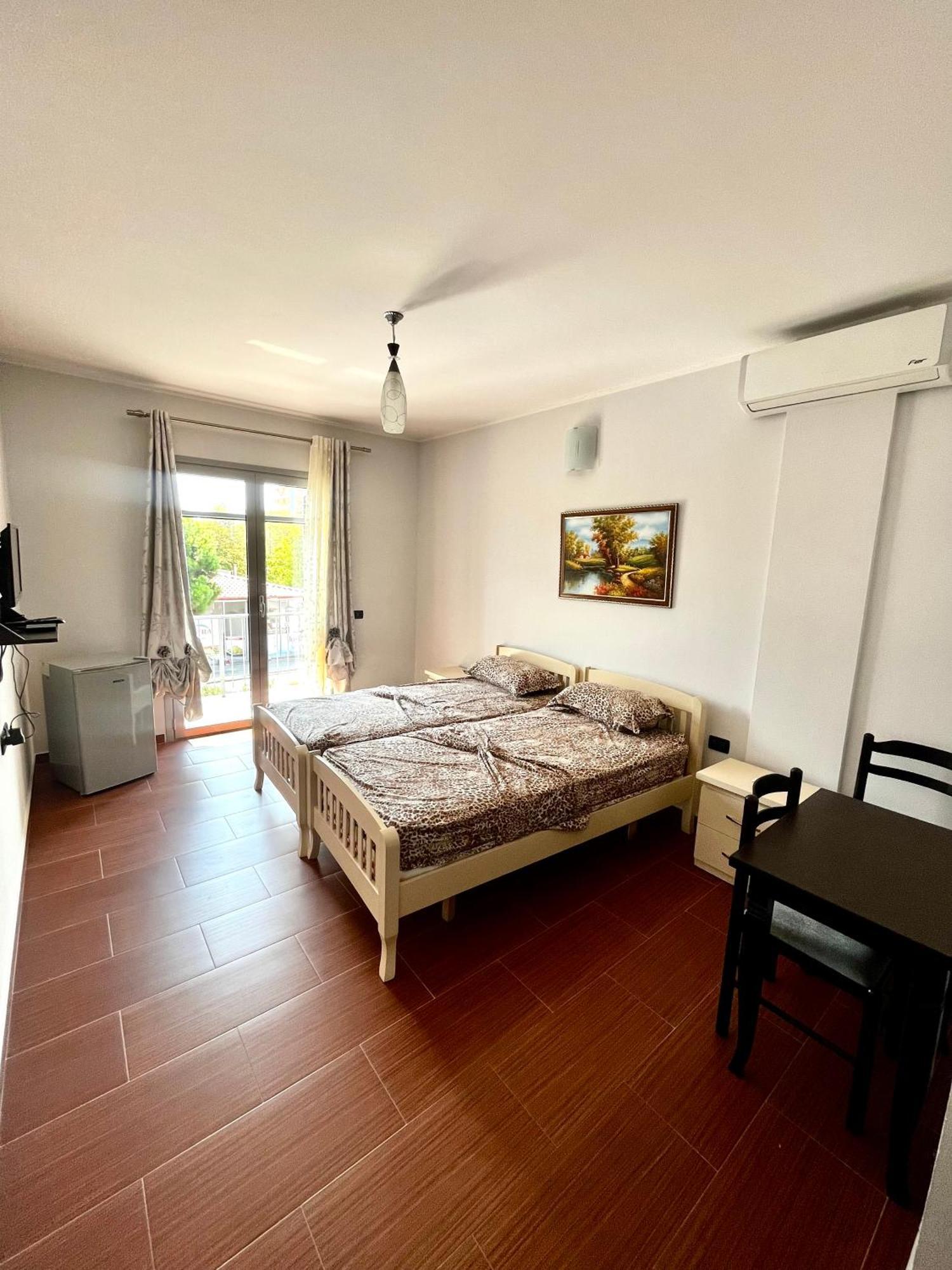 H&A Guest House Divjake Dış mekan fotoğraf